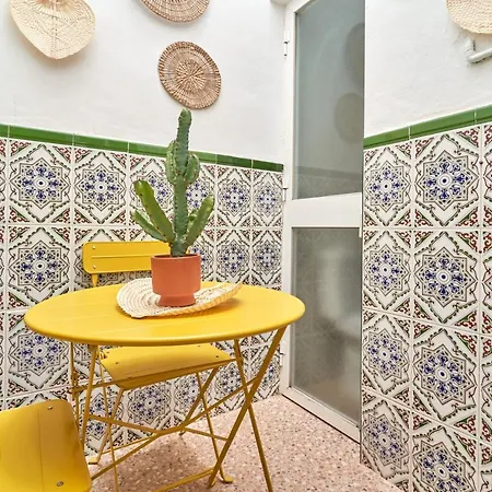 Soleada Casa En Semesterbostad Nerja